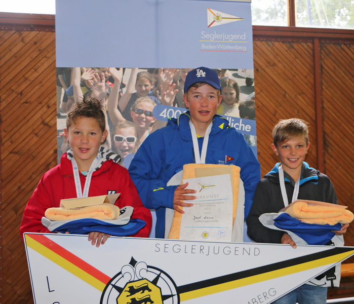 LJM17 optimist podium vg IMG 2578